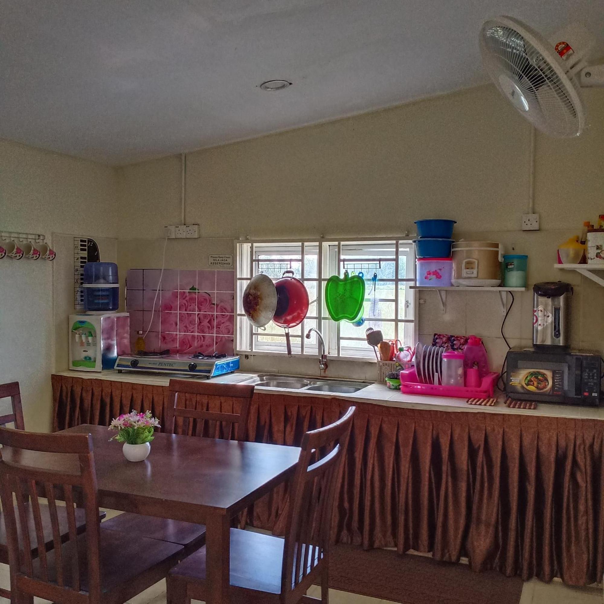 Tempoyak villa homestay Pantai Cenang  Oda fotoğraf